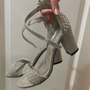 Valenti Franco Silver Sparkle Heels - Size 7